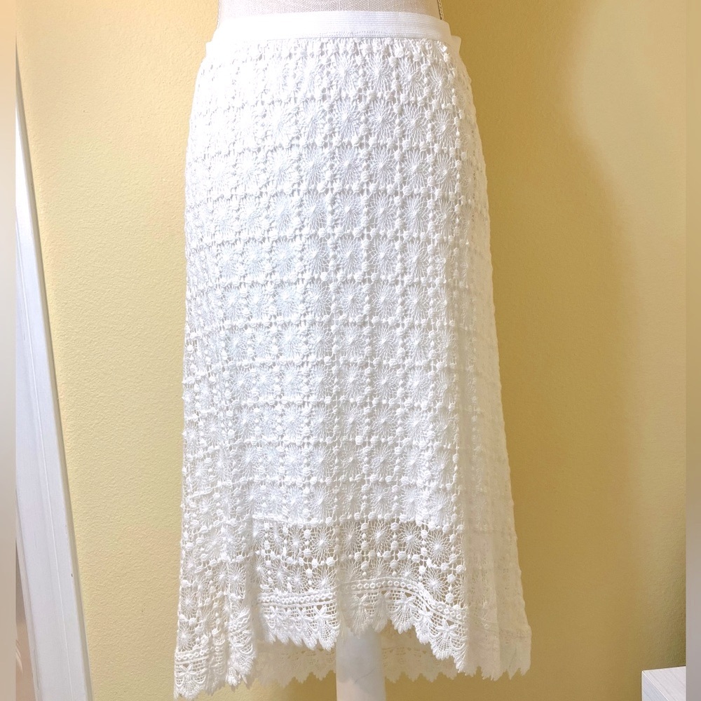 Gorgeous lightweight white crochet bi-level skirt, Sunset Rd., size Small